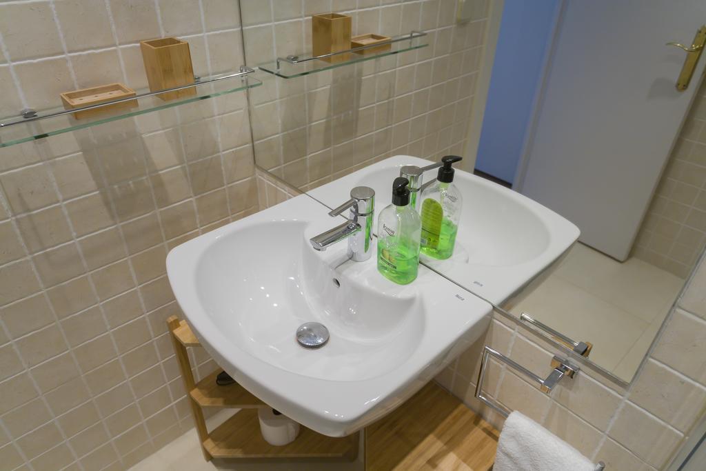 Apartament La Libertad Madryt Zewnętrze zdjęcie